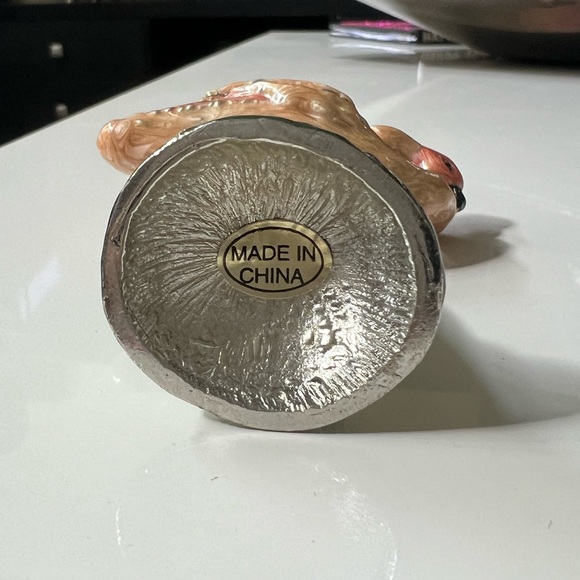 Jeweled flamingo trinket box/figurine - Picture 15 of 15